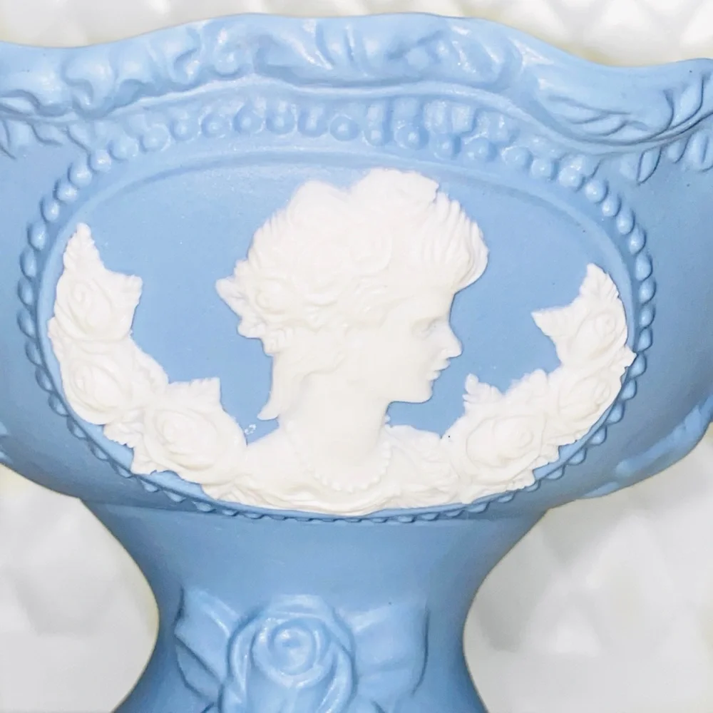 Vtg 60’s Blue Wedgewood Jasperware Style Cameo Compote Pedestal Vanity Dish - Picture 2 of 6